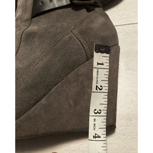Allsaints Boots Taupe Suede Ankle booties Sz 38 or 7.5 Great cond 3.5” Heel $325 - Picture 14 of 16